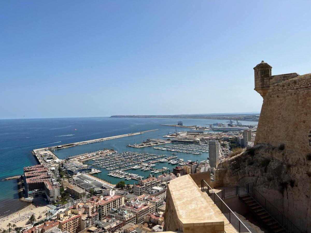 Haroldo Parres 17 Alicante Exterior foto